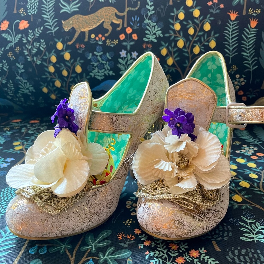 Irregular Choice - “Can’t Touch This” Size  5.5